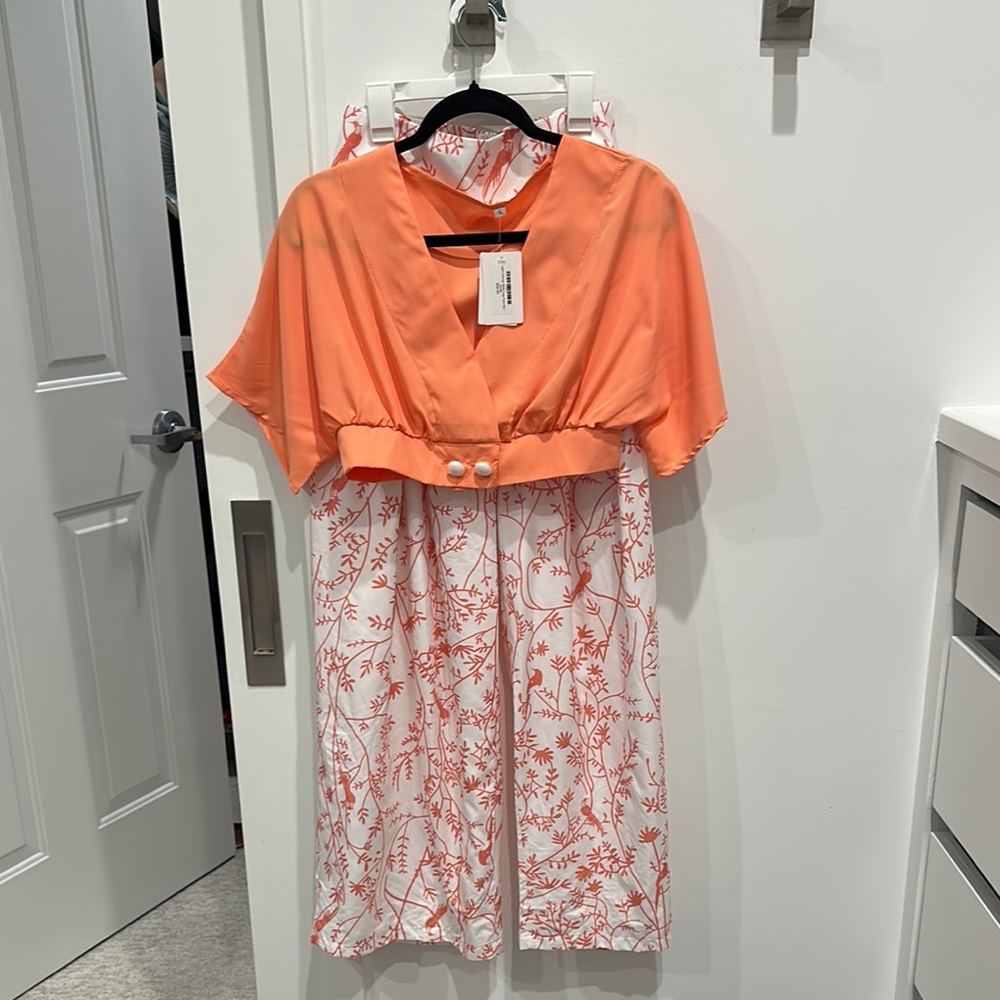 NWT Orange and White Floral Wide Leg Pants Set with Cropped Blouse